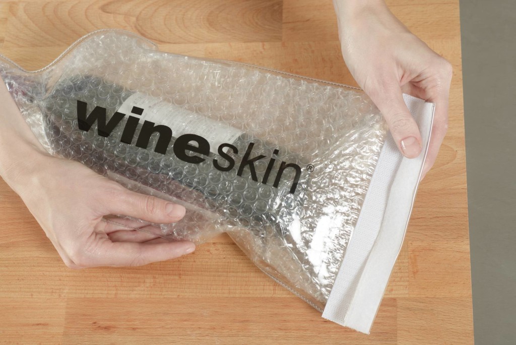 How Does WineSkin Work? WineSkin Bottle Transport Bag